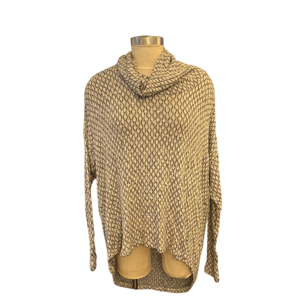 Akemi & Kin Anthropologie Elegant black and white Cowl Neck Sweater size M/L